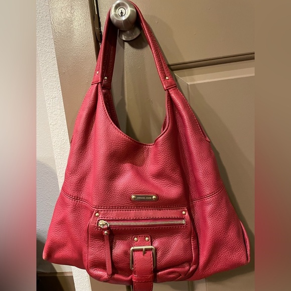 ❤️❤️Michael Kors Hobo - deep red❤️❤️ - Picture 3 of 7